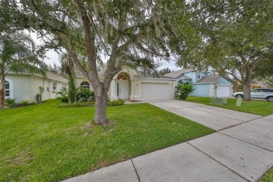 One or more photo(s) has been virtually staged. Welcome to this on Hernando Oaks Golf and Country Club in Florida - for sale on GolfHomes.com, golf home, golf lot