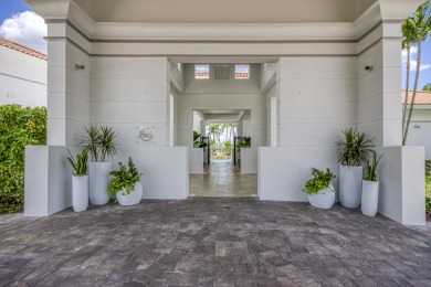 Turnkey 3BR/3BA + Den spacious upstairs condo in Orchid Hammock on Ibis Golf and Country Club in Florida - for sale on GolfHomes.com, golf home, golf lot