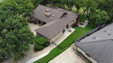 Pecan Plantation custom home on 7th hole golf course. Beautiful on Pecan Plantation Country Club in Texas - for sale on GolfHomes.com, golf home, golf lot