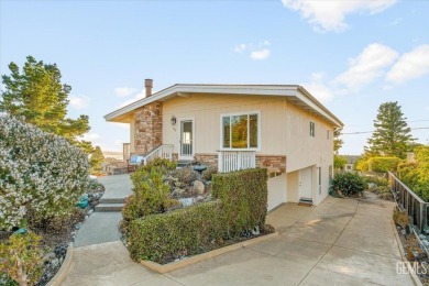 End of the Road privacy with Incredible South Bay Views! Morro on Morro Bay Golf Course in California - for sale on GolfHomes.com, golf home, golf lot