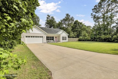 106 Driftwood Lane is in a great location down a private road on Belvedere Country Club in North Carolina - for sale on GolfHomes.com, golf home, golf lot