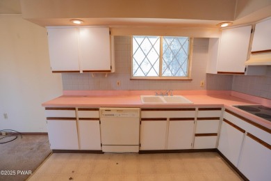 Contemporary Home Near North Beach in The Hideout!Located just a on The Hideout Golf in Pennsylvania - for sale on GolfHomes.com, golf home, golf lot