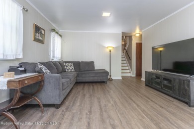 What a Wonderful Split Level featuring over  2,060 Square feet on Wiltwyck Golf Club in New York - for sale on GolfHomes.com, golf home, golf lot