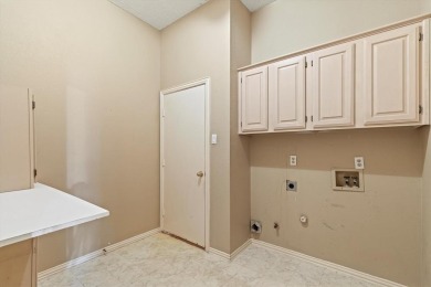 Bring your personal touch to this original owner, single story on Plantation Golf Course in Texas - for sale on GolfHomes.com, golf home, golf lot