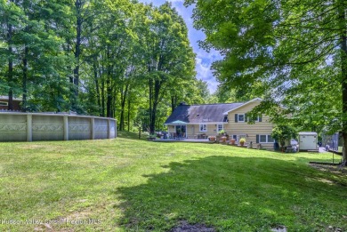 What a Wonderful Split Level featuring over  2,060 Square feet on Wiltwyck Golf Club in New York - for sale on GolfHomes.com, golf home, golf lot