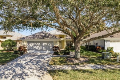 Motivated Sellers will credit $2000 concession towards Closing on The Links Golf Course in Florida - for sale on GolfHomes.com, golf home, golf lot