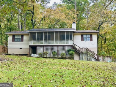 Charming ranch home with 3 bedrooms, 2 full baths and 1508 on Turtle Cove Golf Course in Georgia - for sale on GolfHomes.com, golf home, golf lot