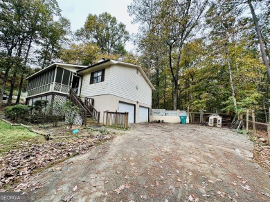 Charming ranch home with 3 bedrooms, 2 full baths and 1508 on Turtle Cove Golf Course in Georgia - for sale on GolfHomes.com, golf home, golf lot