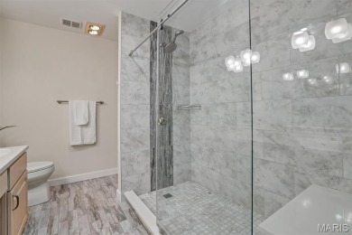 Welcome to easy living in this beautifully updated ground-floor on Creve Coeur Golf Course in Missouri - for sale on GolfHomes.com, golf home, golf lot