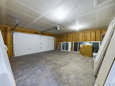 Beautiful ranch style condo in Pueblo West close to the Desert on Desert Hawk At Pueblo West in Colorado - for sale on GolfHomes.com, golf home, golf lot