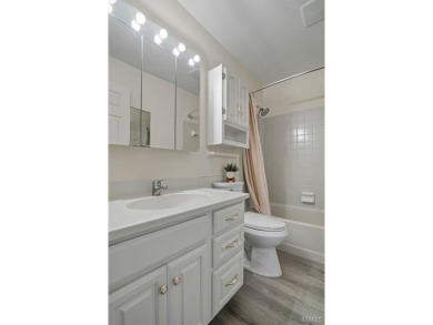 Welcome to easy living in this beautifully updated ground-floor on Creve Coeur Golf Course in Missouri - for sale on GolfHomes.com, golf home, golf lot