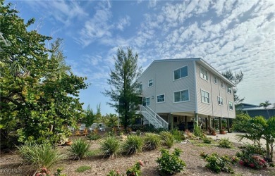 3BR/3BA fully furnished Sanibel beach home located just steps on Beachview Golf Club in Florida - for sale on GolfHomes.com, golf home, golf lot
