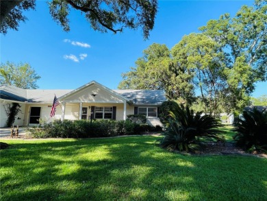 The Florida Lifestyle awaits! Don't miss this End Unit villa on On Top of the World Golf Course in Florida - for sale on GolfHomes.com, golf home, golf lot