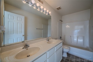 TOP FLOOR-3 bedroom, 3 bathroom Top Floor Loft unit at Cedar on The Club At Old Kinderhook in Missouri - for sale on GolfHomes.com, golf home, golf lot