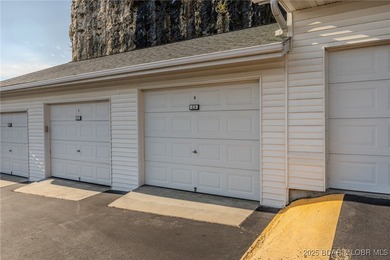TOP FLOOR-3 bedroom, 3 bathroom Top Floor Loft unit at Cedar on The Club At Old Kinderhook in Missouri - for sale on GolfHomes.com, golf home, golf lot