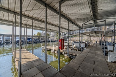 TOP FLOOR-3 bedroom, 3 bathroom Top Floor Loft unit at Cedar on The Club At Old Kinderhook in Missouri - for sale on GolfHomes.com, golf home, golf lot