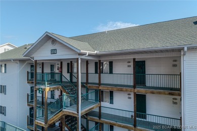 TOP FLOOR-3 bedroom, 3 bathroom Top Floor Loft unit at Cedar on The Club At Old Kinderhook in Missouri - for sale on GolfHomes.com, golf home, golf lot