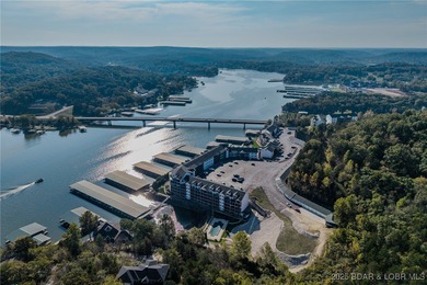 TOP FLOOR-3 bedroom, 3 bathroom Top Floor Loft unit at Cedar on The Club At Old Kinderhook in Missouri - for sale on GolfHomes.com, golf home, golf lot