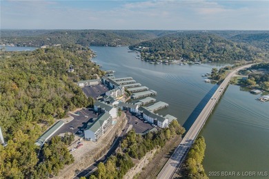 TOP FLOOR-3 bedroom, 3 bathroom Top Floor Loft unit at Cedar on The Club At Old Kinderhook in Missouri - for sale on GolfHomes.com, golf home, golf lot