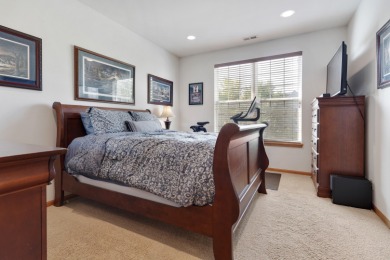 Luxury upper level rarely available 3 bedroom plus den 2 bath on Fox Run Golf Links in Illinois - for sale on GolfHomes.com, golf home, golf lot