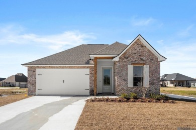 Brand new and MOVE IN READY!!   Introducing the *Hughes* floor on Willowdale Country Club in Louisiana - for sale on GolfHomes.com, golf home, golf lot