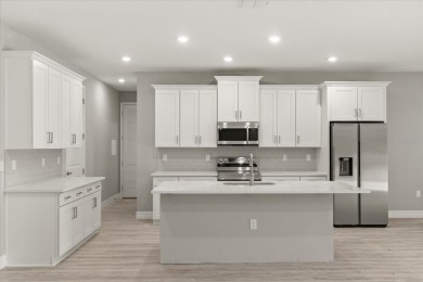 Looking for a new construction home and a golf lifestyle?  Look on Southern Woods Golf Club in Florida - for sale on GolfHomes.com, golf home, golf lot
