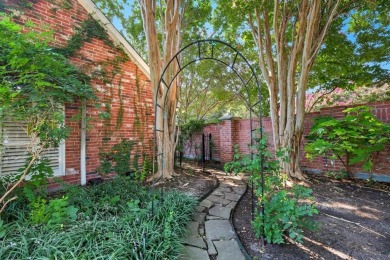 THIS TREED ONE-STORY CORNER LOT WITH 2.5 DETACHED GARAGE AND A on Bridlewood Golf Course in Texas - for sale on GolfHomes.com, golf home, golf lot