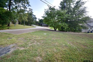 Lakeside Serenity Awaits at 616 Hideaway Lane East!  Tucked on Hide-A-Way Lake Golf Course in Texas - for sale on GolfHomes.com, golf home, golf lot