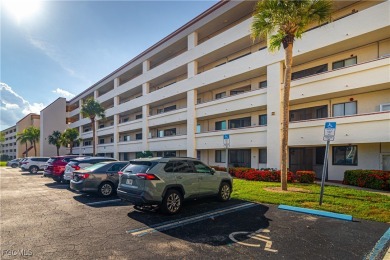 Nicely Renovated 1 bedroom, 1 bathroom Chelsea Model with 757 sq on Seven Lakes Golf and Tennis Community in Florida - for sale on GolfHomes.com, golf home, golf lot
