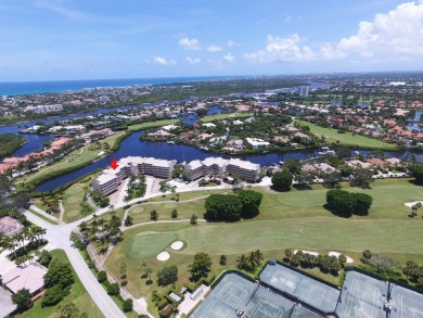 Waterfront 2BD/2BA condo in prestigious Jonathan's Landing with on Jonathans Landing Golf Club in Florida - for sale on GolfHomes.com, golf home, golf lot