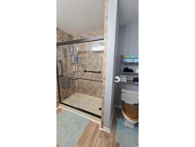 Nicely remodeled condo in Fairfield Bay! Enjoy an open floor on Mountain Ranch Golf Club in Arkansas - for sale on GolfHomes.com, golf home, golf lot