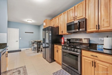 Fantastic location in the sought after Lakewood community, just on RedTail Golf Club in Illinois - for sale on GolfHomes.com, golf home, golf lot