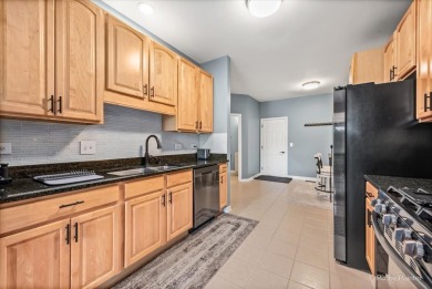 Fantastic location in the sought after Lakewood community, just on RedTail Golf Club in Illinois - for sale on GolfHomes.com, golf home, golf lot