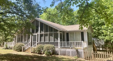 Priced below Wood CAD appraised value shows MOTIVATED seller who on Holly Lake Ranch Golf Club in Texas - for sale on GolfHomes.com, golf home, golf lot