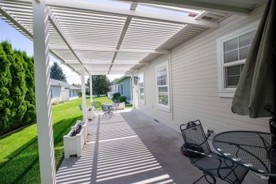 IMPECCABLY maintained & super clean! You'll feel the differnce: on Lakeview Golf Club in Idaho - for sale on GolfHomes.com, golf home, golf lot