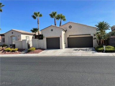 BEAUTIFUL HOUSE WITH TONS OF UPGRADES,BACKYARD WITH GOLF COURSE on Siena Golf Club in Nevada - for sale on GolfHomes.com, golf home, golf lot