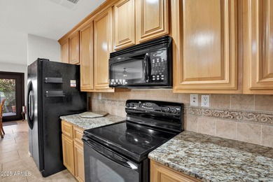 Beautifully maintained 2-bed, 2-bath home in the heart of on Ahwatukee Country Club in Arizona - for sale on GolfHomes.com, golf home, golf lot