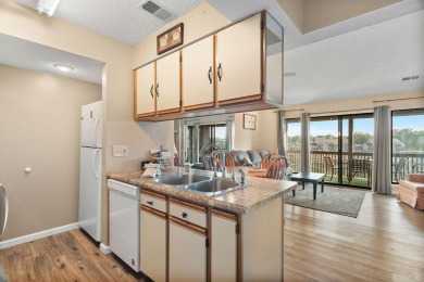In the heart of Pointe Royale, you'll find this homey condo on Pointe Royale Village Country Club in Missouri - for sale on GolfHomes.com, golf home, golf lot