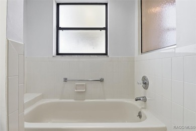 Located in the desirable Sugarmill Woods community, this on Sugarmill Woods Golf and Country Club in Florida - for sale on GolfHomes.com, golf home, golf lot