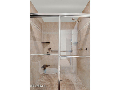 Beautifully maintained 2-bed, 2-bath home in the heart of on Ahwatukee Country Club in Arizona - for sale on GolfHomes.com, golf home, golf lot