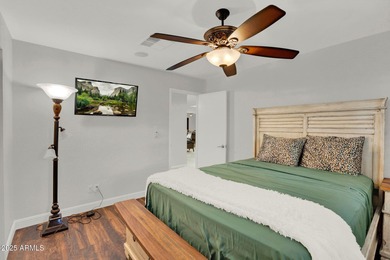 Beautifully maintained 2-bed, 2-bath home in the heart of on Ahwatukee Country Club in Arizona - for sale on GolfHomes.com, golf home, golf lot