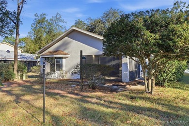 Welcome to this beautifully maintained two-bed, two-bath golf on Sugarmill Woods Golf and Country Club in Florida - for sale on GolfHomes.com, golf home, golf lot