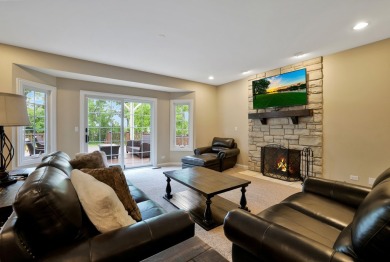 Custom home with 4 spacious bedrooms, 4.5 bathrooms nestled on on Blackstone Golf Club in Illinois - for sale on GolfHomes.com, golf home, golf lot