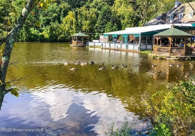 The Fountains luxury high rise living on Staten Island's north on Silver Lake Golf Course in New York - for sale on GolfHomes.com, golf home, golf lot