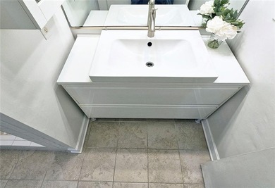 MUST SEE! This spacious one bedroom has MANY RECENT UPDATES on Cross Creek Golf Course in Georgia - for sale on GolfHomes.com, golf home, golf lot