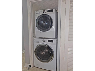 MUST SEE! This spacious one bedroom has MANY RECENT UPDATES on Cross Creek Golf Course in Georgia - for sale on GolfHomes.com, golf home, golf lot