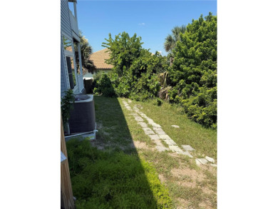 THIS PROPERTY HAS A SHORT-TERM LICENSE !!!!!!!!Welcome to on Ocean Palm Golf Course in Florida - for sale on GolfHomes.com, golf home, golf lot