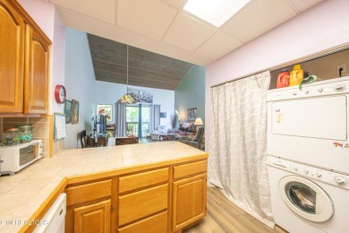 This Spectacular 2-bedroom, 2 full bath   Country Club Villa on Druid Hills Golf Club in Tennessee - for sale on GolfHomes.com, golf home, golf lot