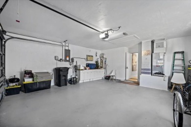 Fully updated 2-bedroom, 2-bath residence on Club House Drive on Palm Harbor Golf Club in Florida - for sale on GolfHomes.com, golf home, golf lot