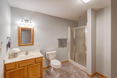 Bright & beautifully maintained this single-story ranch home in on Odana Hills Golf Course in Wisconsin - for sale on GolfHomes.com, golf home, golf lot